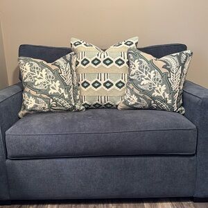 Elegant Patterned Throw Pillows - Set of 3